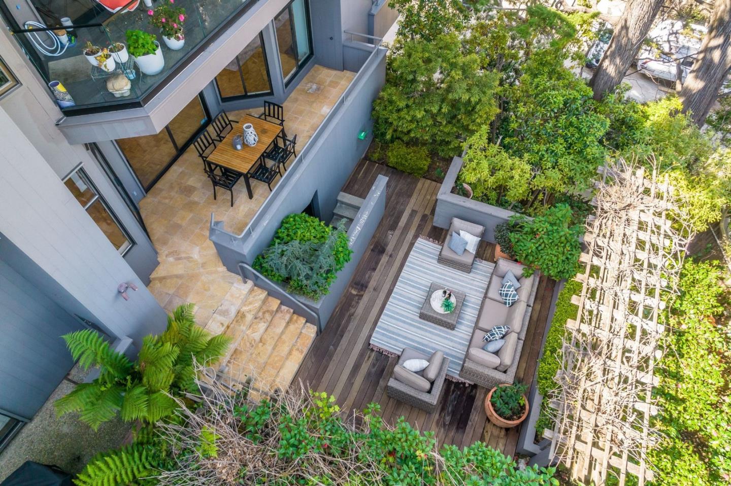 Front Image Thumbnail for ML82040359