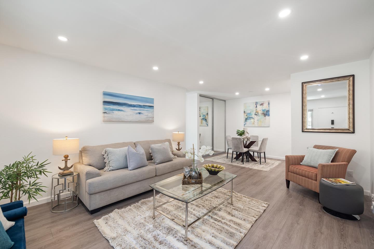 Front Image Thumbnail for ML82040378