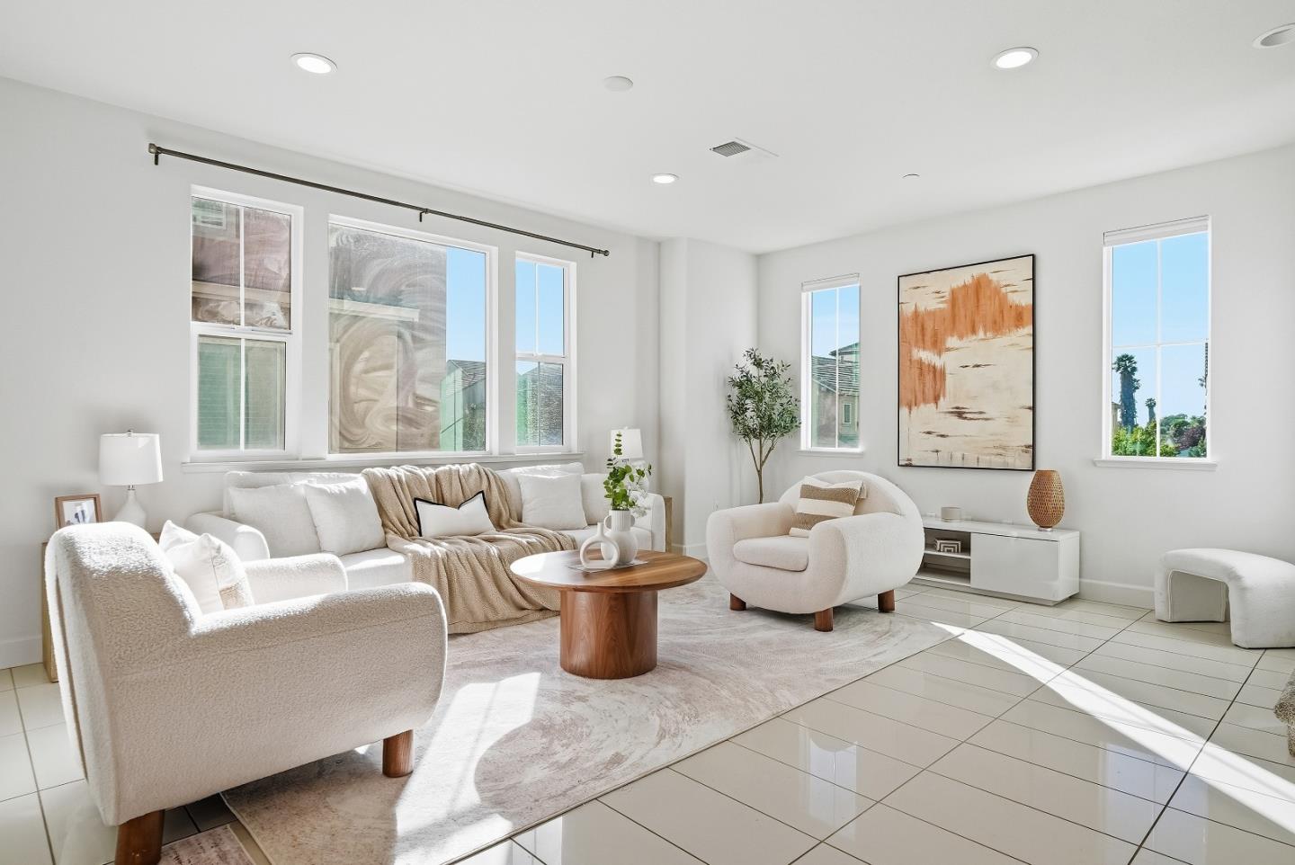 Front Image Thumbnail for ML82040384