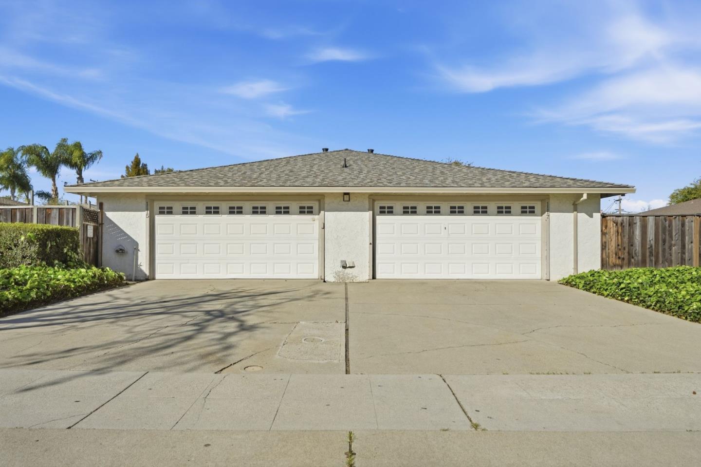 Front Image Thumbnail for ML82040424