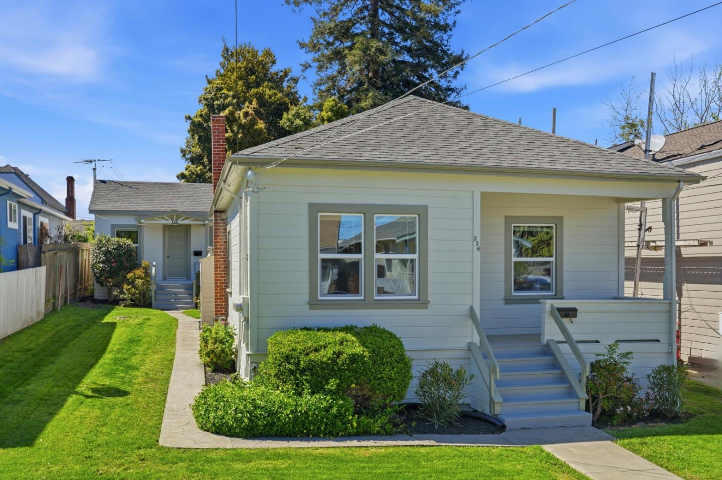 Front Image Thumbnail for ML82040436