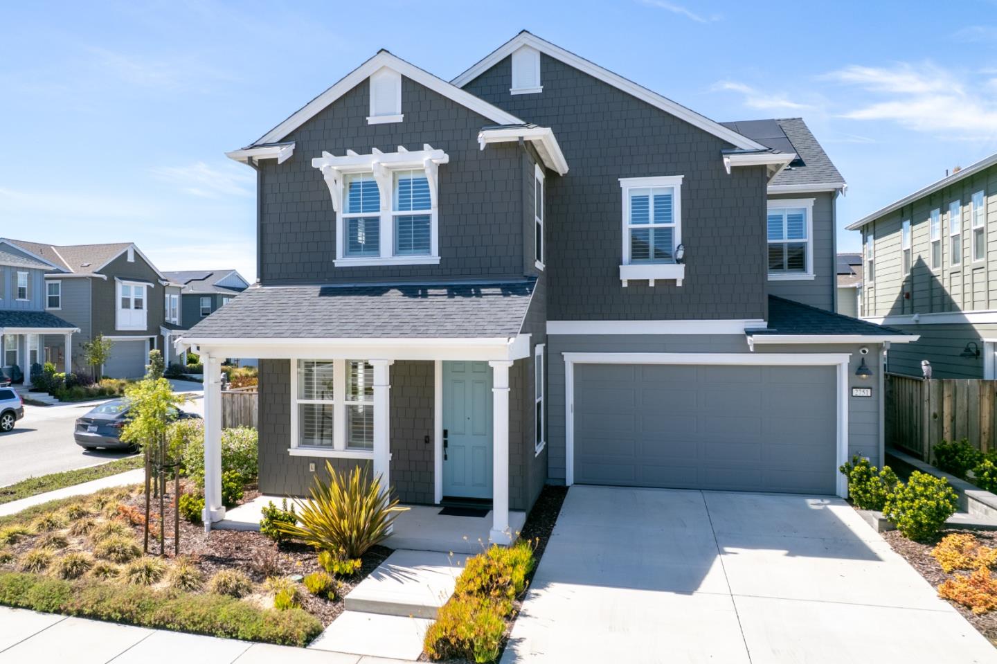 Front Image Thumbnail for ML82040447