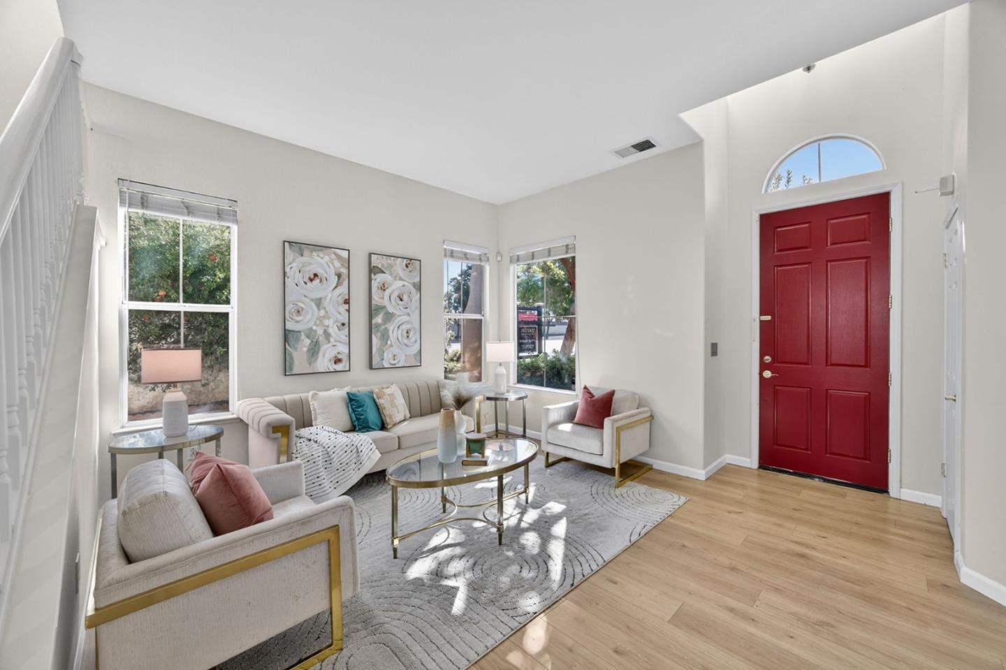 Front Image Thumbnail for ML82040494