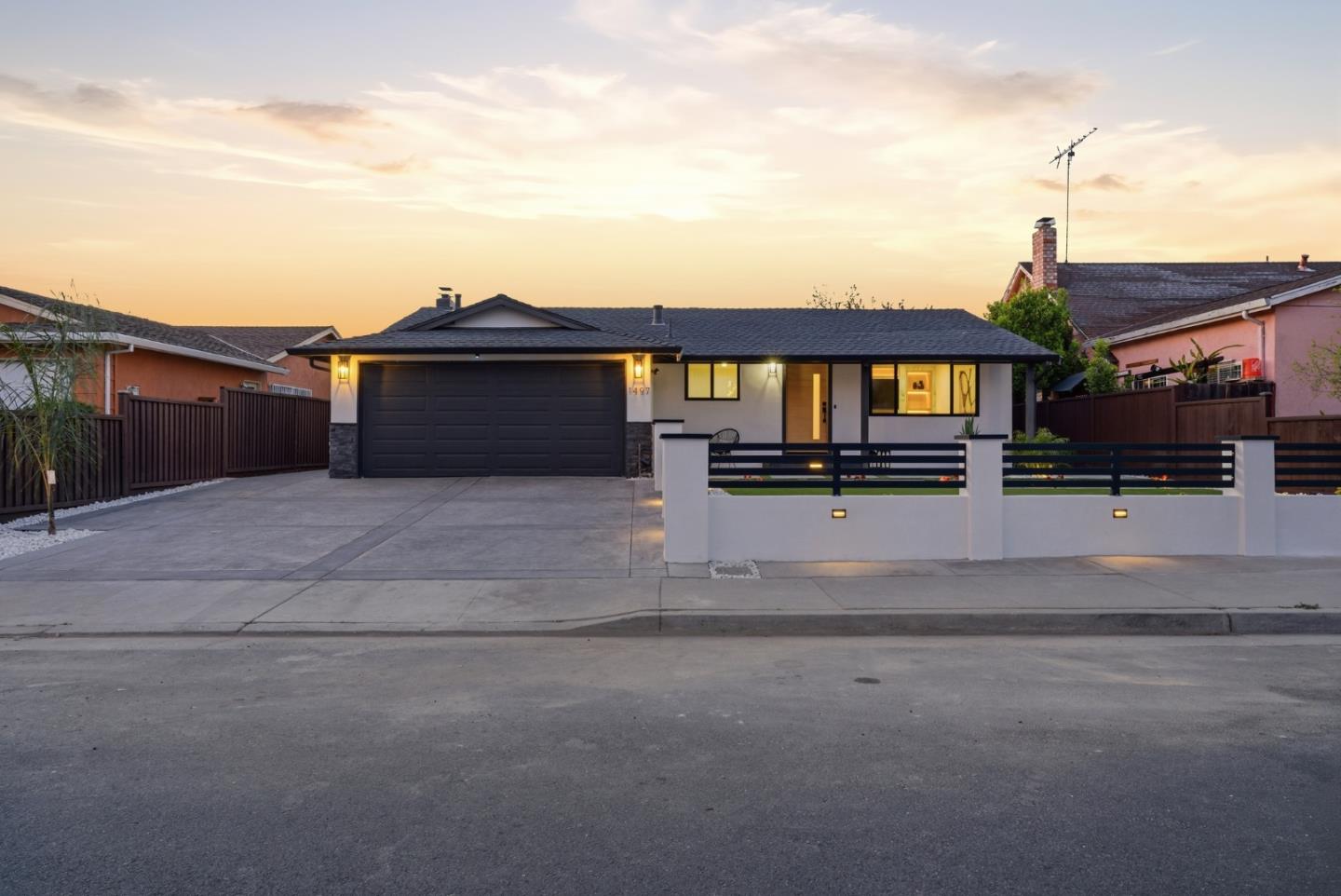 Front Image Thumbnail for ML82040513