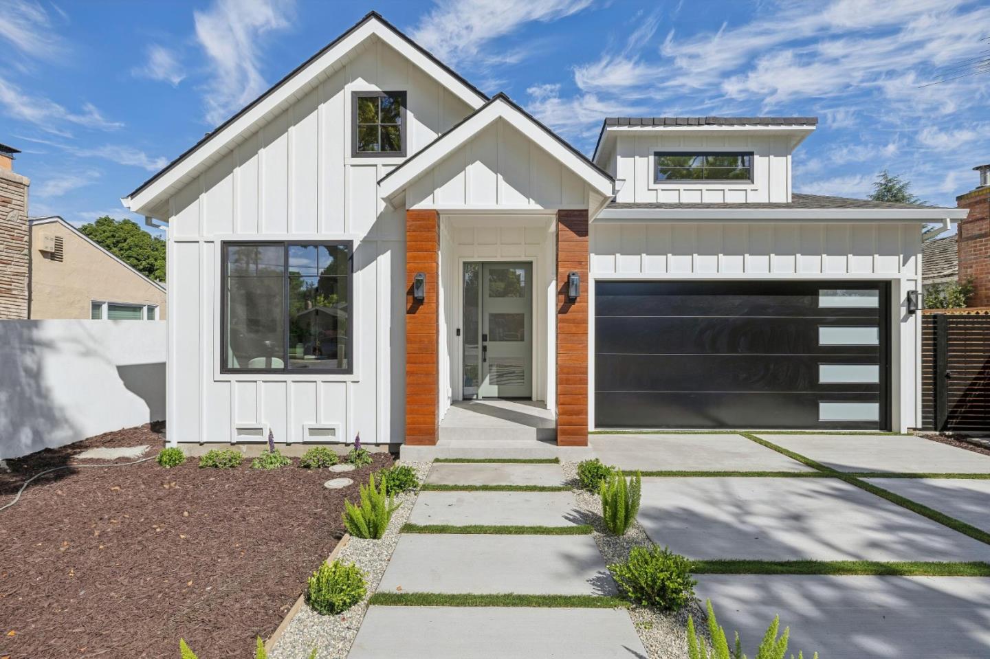 Front Image Thumbnail for ML82040540