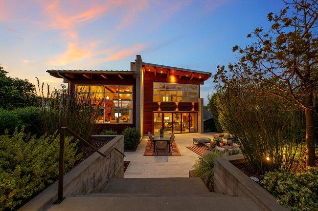 Front Image Thumbnail for ML82040541