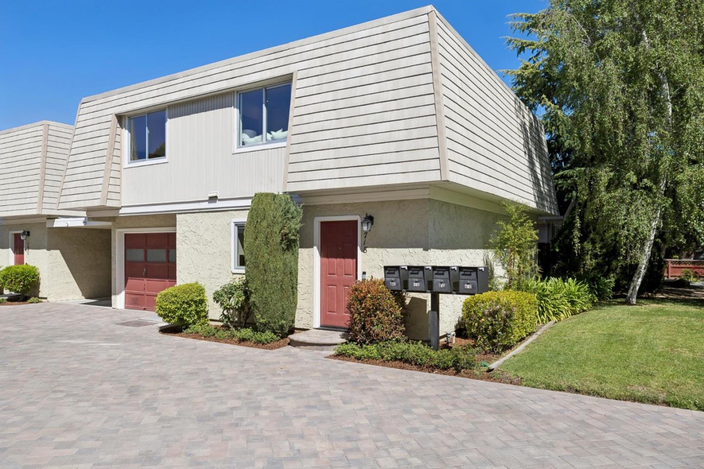 Front Image Thumbnail for ML82040607