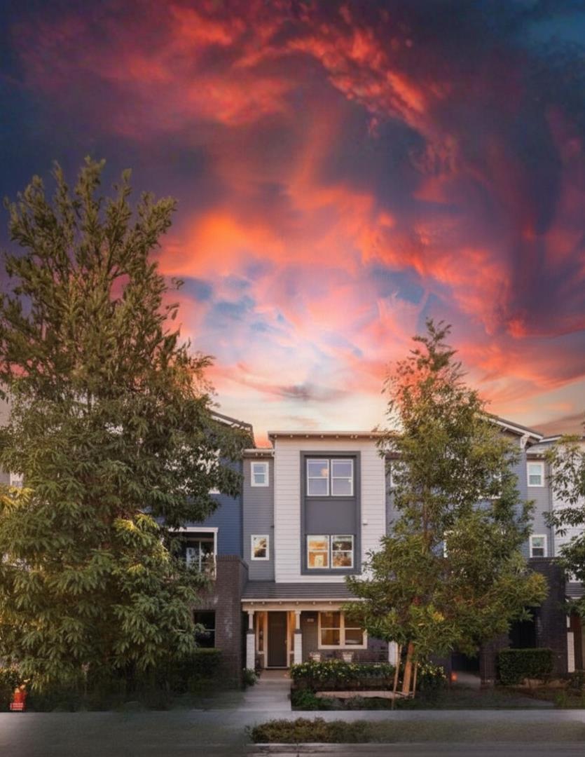 Front Image Thumbnail for ML82040656