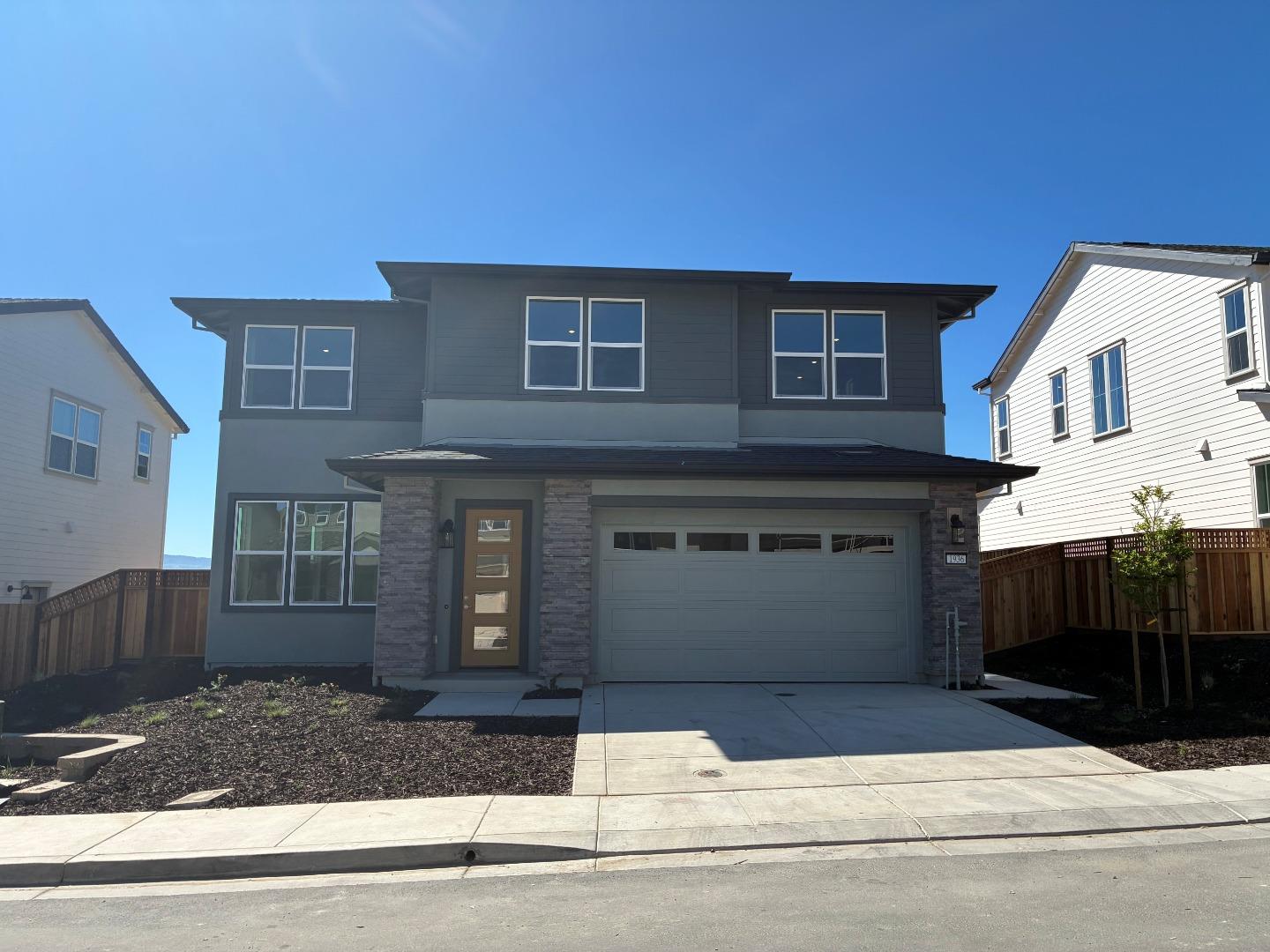 Front Image Thumbnail for ML82040727