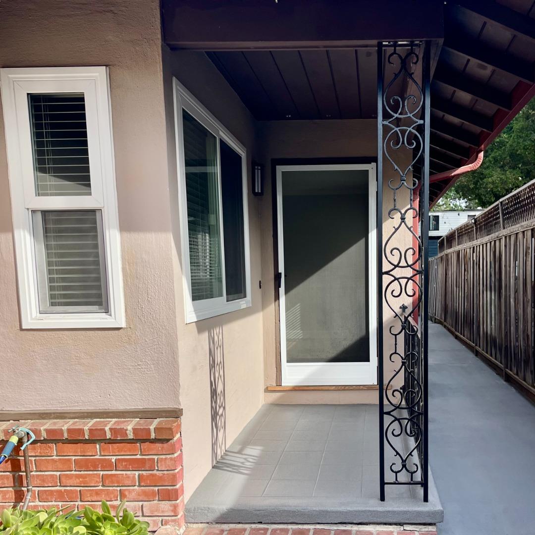 Front Image Thumbnail for ML82040759