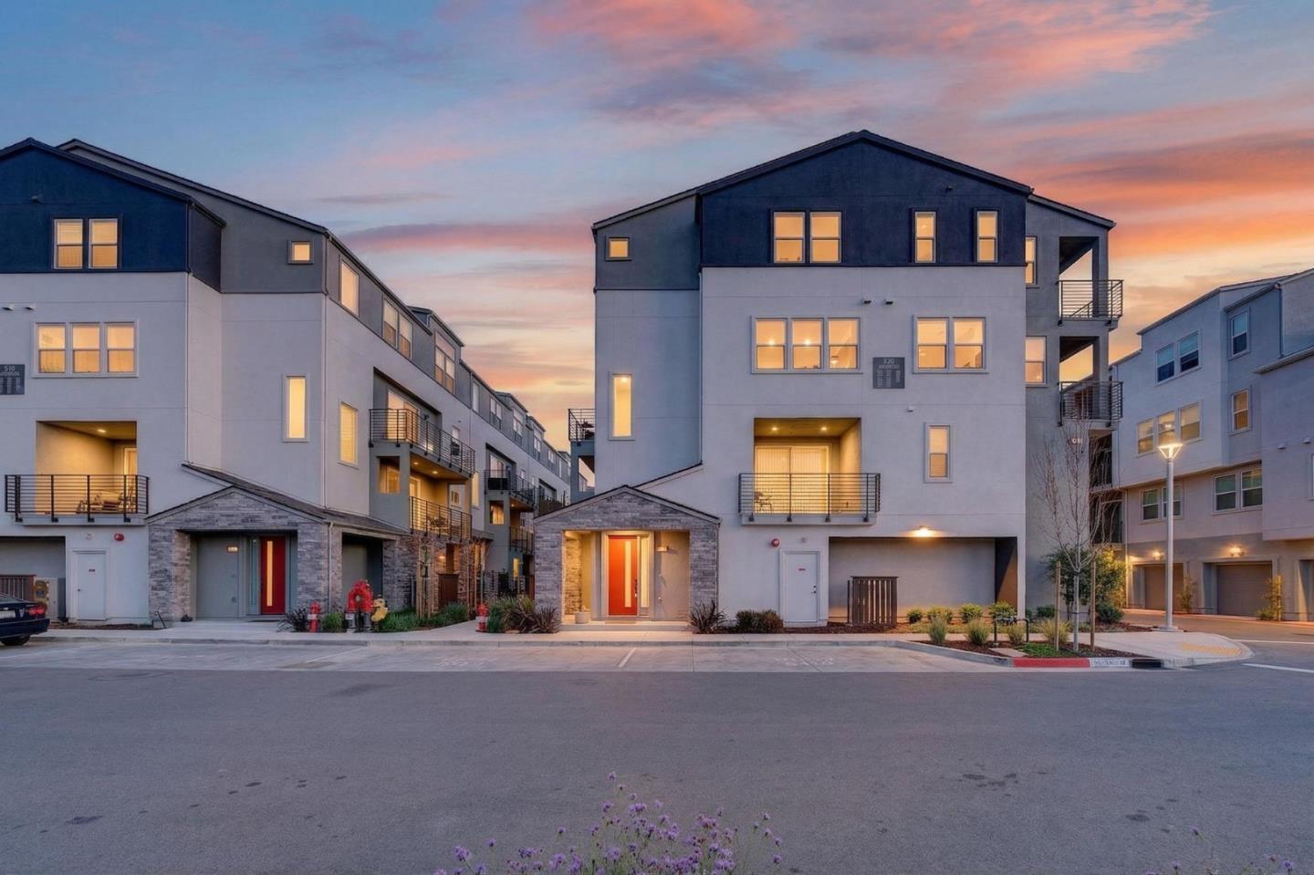 Front Image Thumbnail for ML82040887