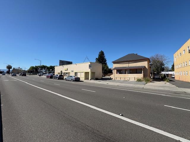 Front Image Thumbnail for ML82042486
