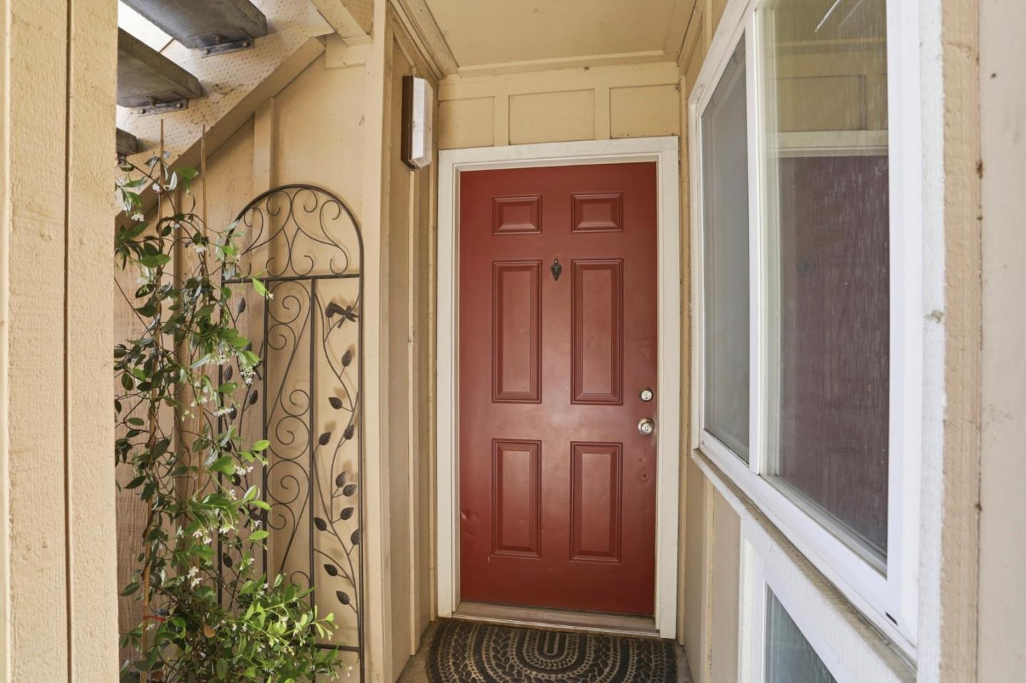 Front Image Thumbnail for ML82043025