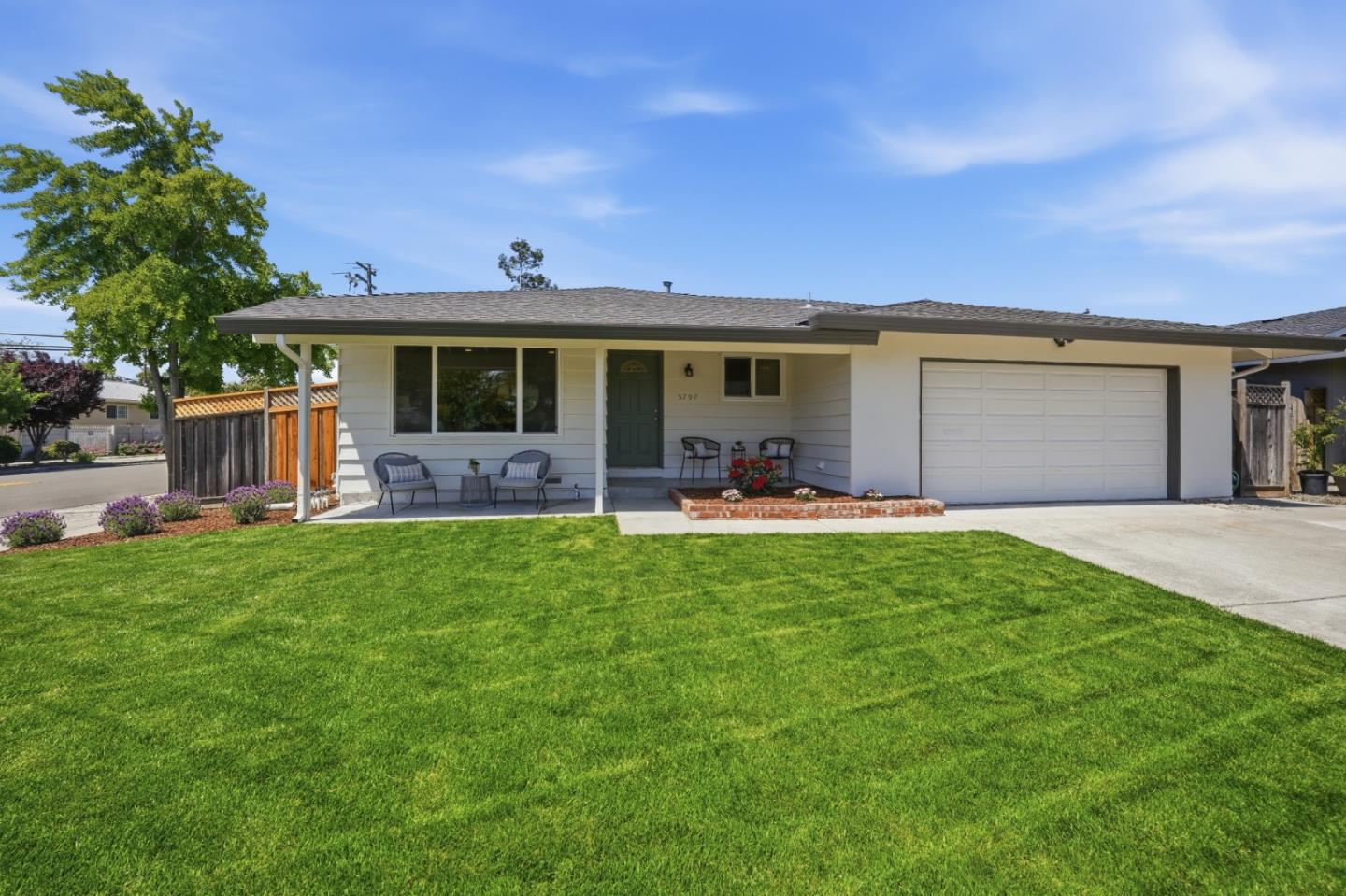 Front Image Thumbnail for ML82043669