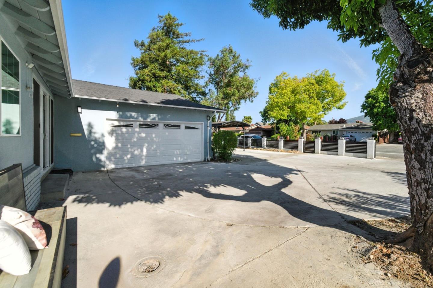 Front Image Thumbnail for ML82043772