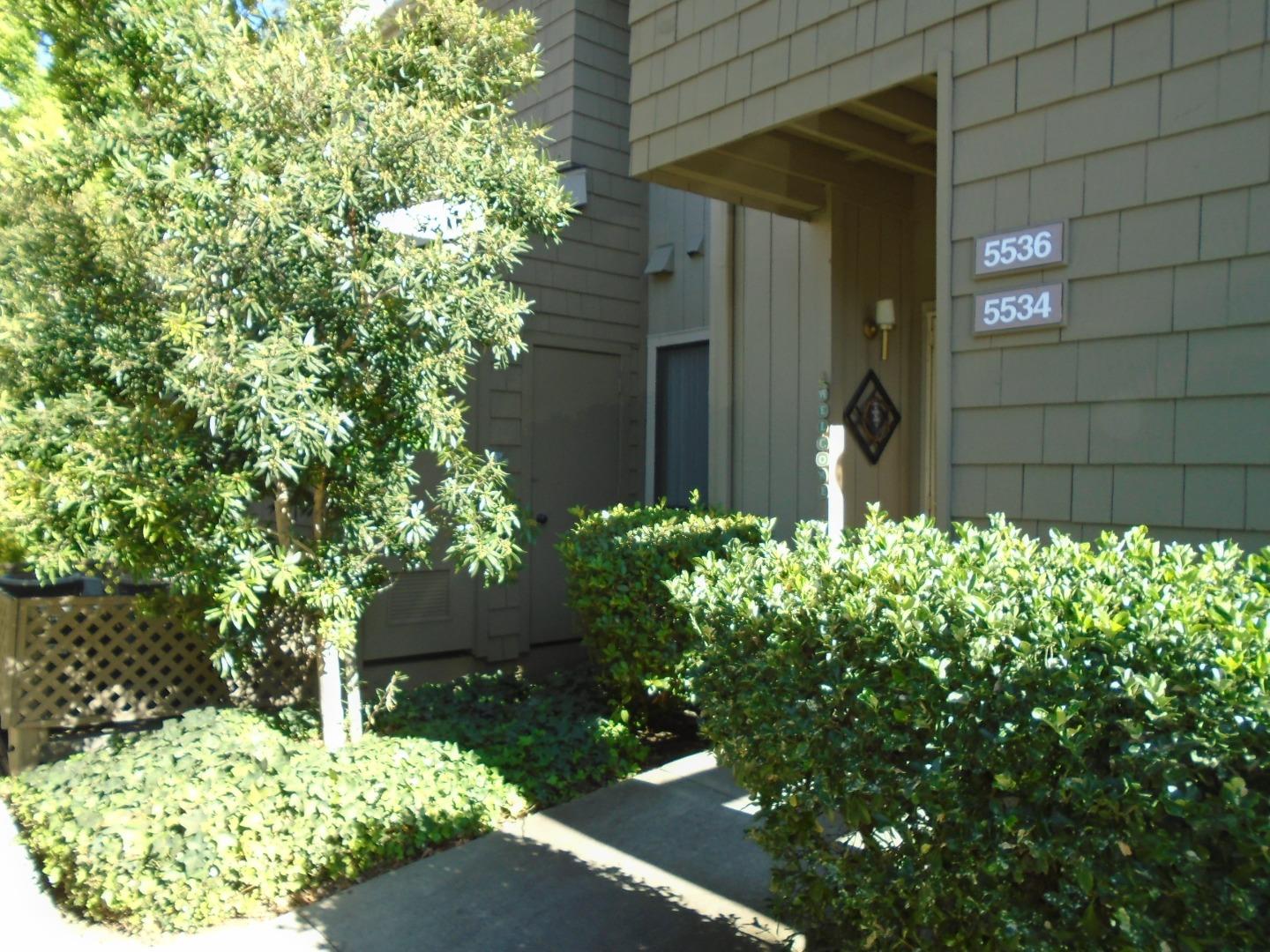 Front Image Thumbnail for ML82044104