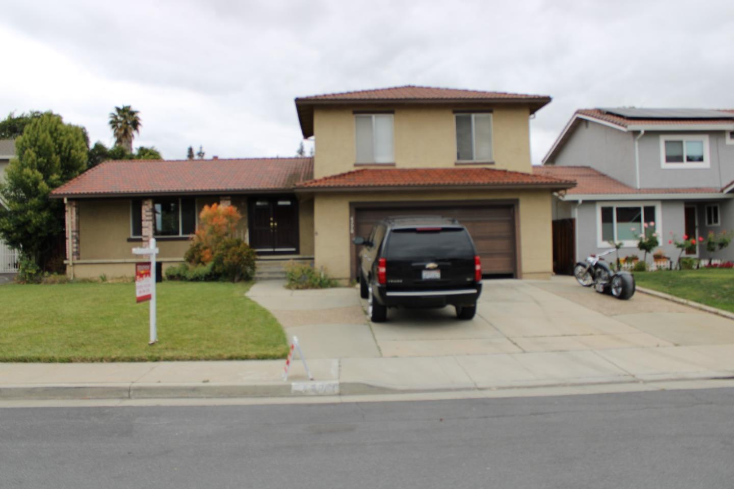 Front Image Thumbnail for ML82044675