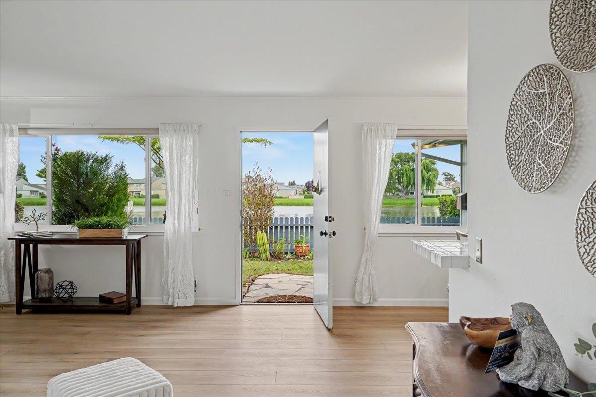 Front Image Thumbnail for ML82045194