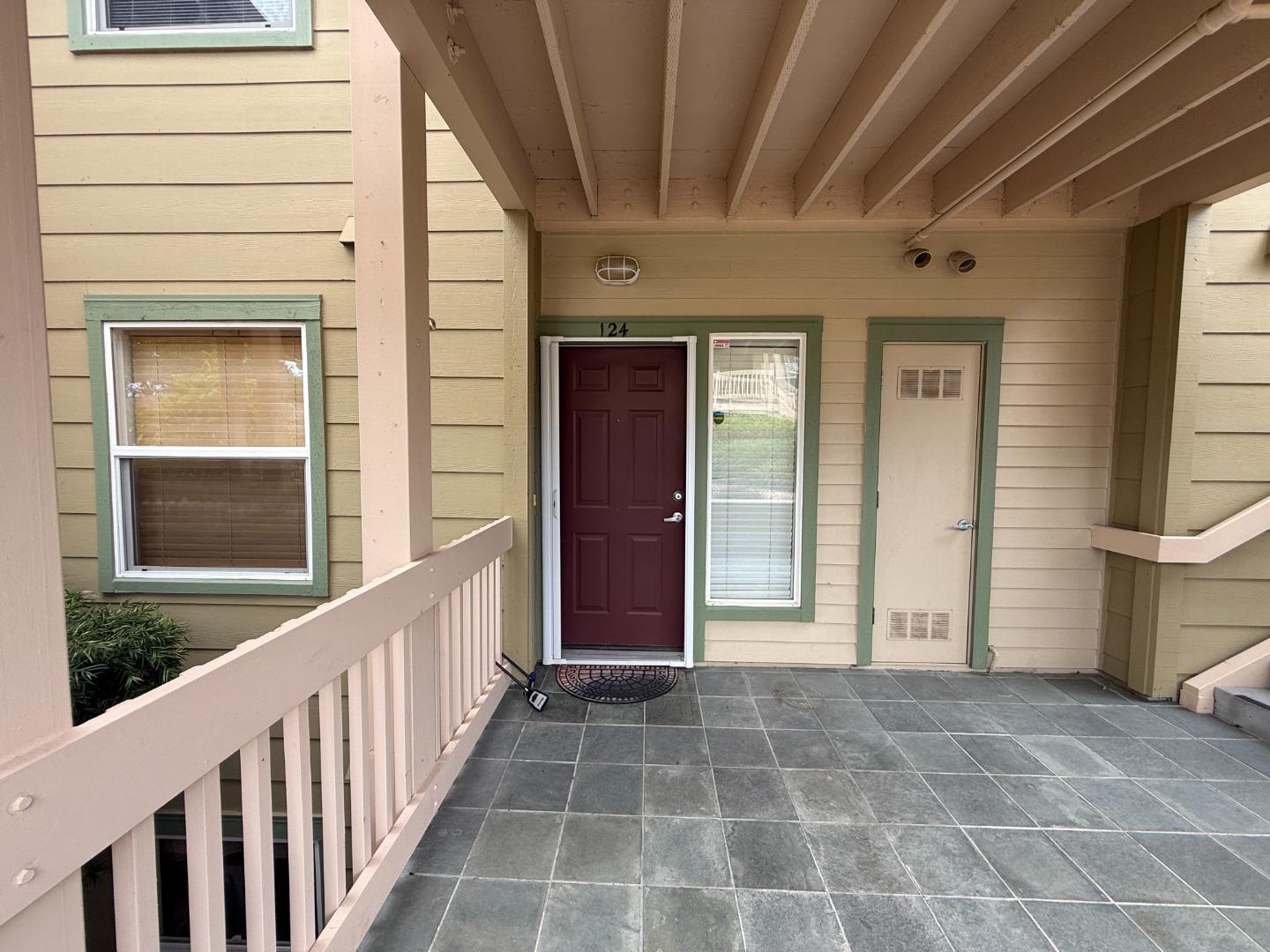 Front Image Thumbnail for ML82045818