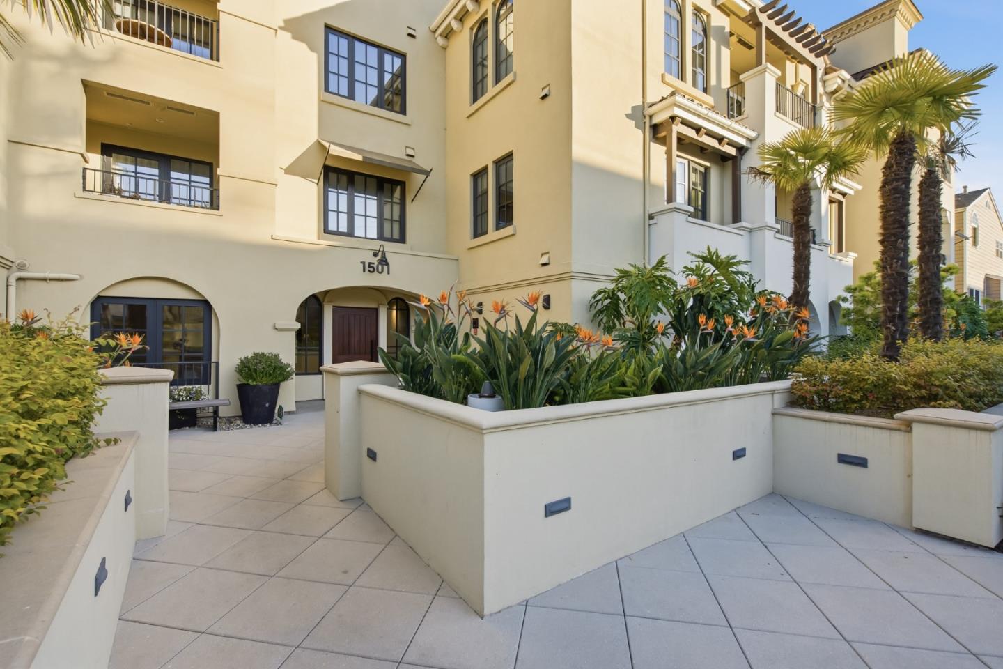 Front Image Thumbnail for ML82046654