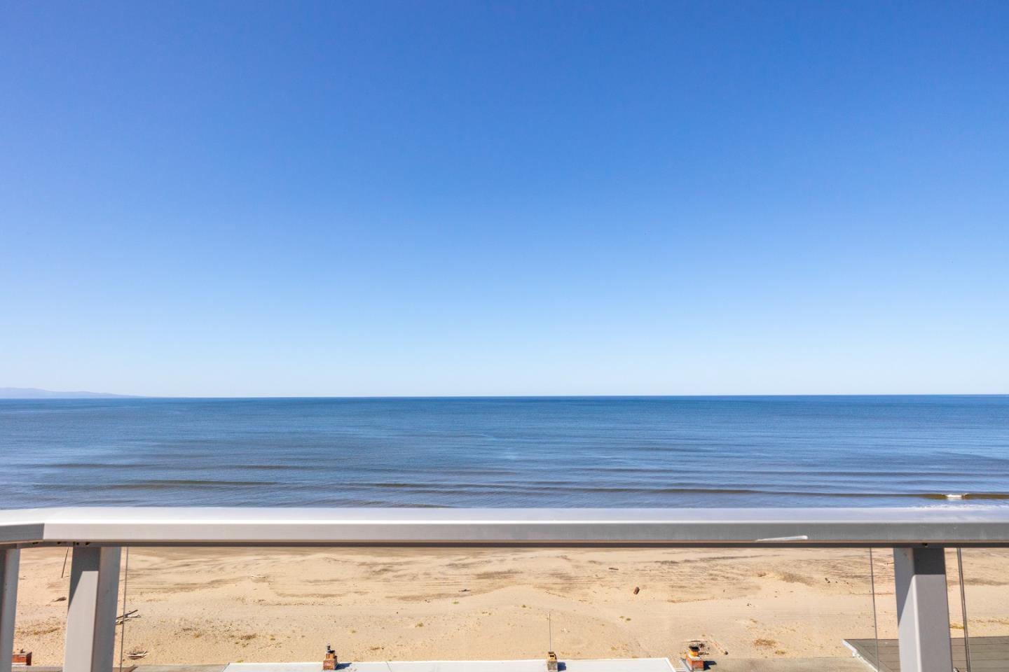 Front Image Thumbnail for ML82047943