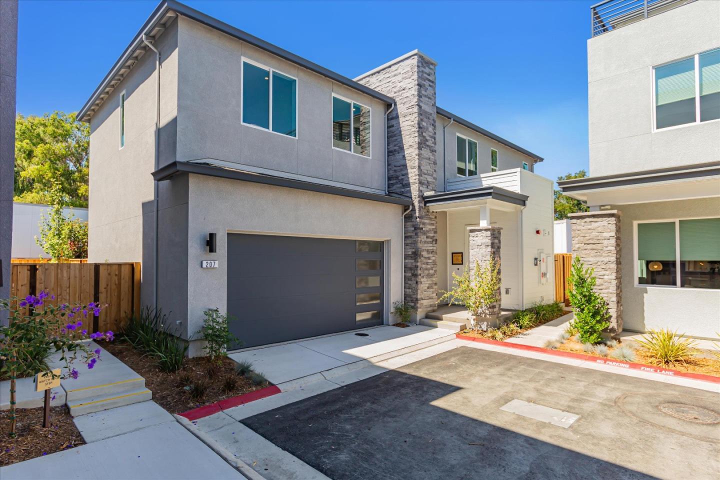 Front Image Thumbnail for ML82049531