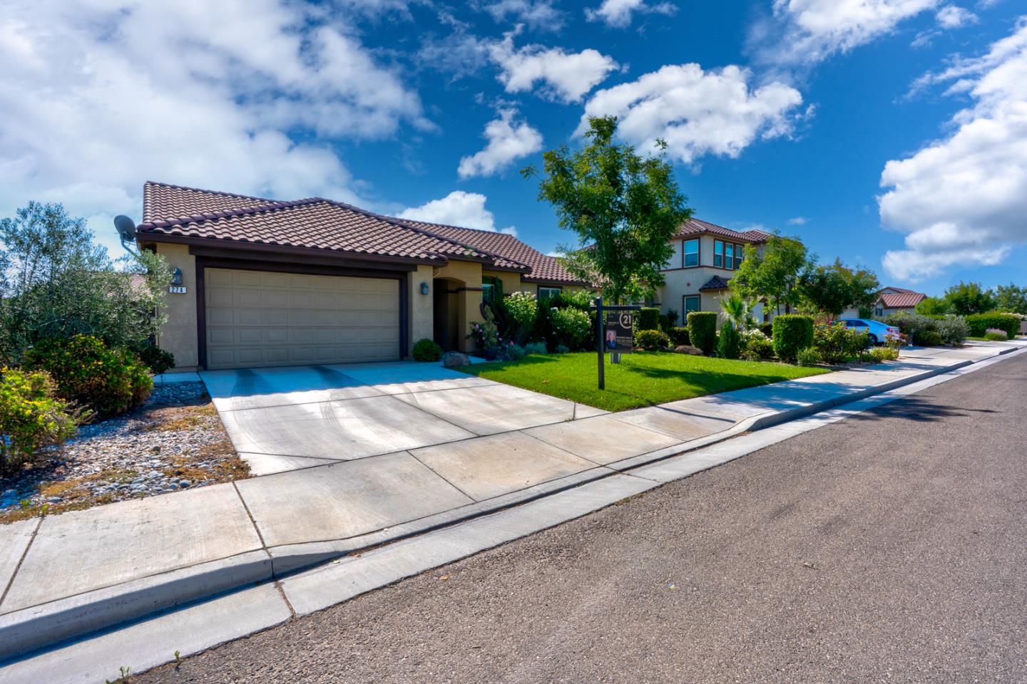 Front Image Thumbnail for ML82051669