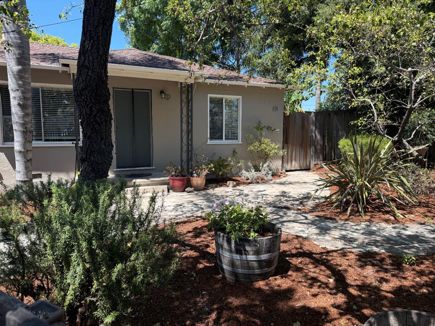 Front Image Thumbnail for ML82052722