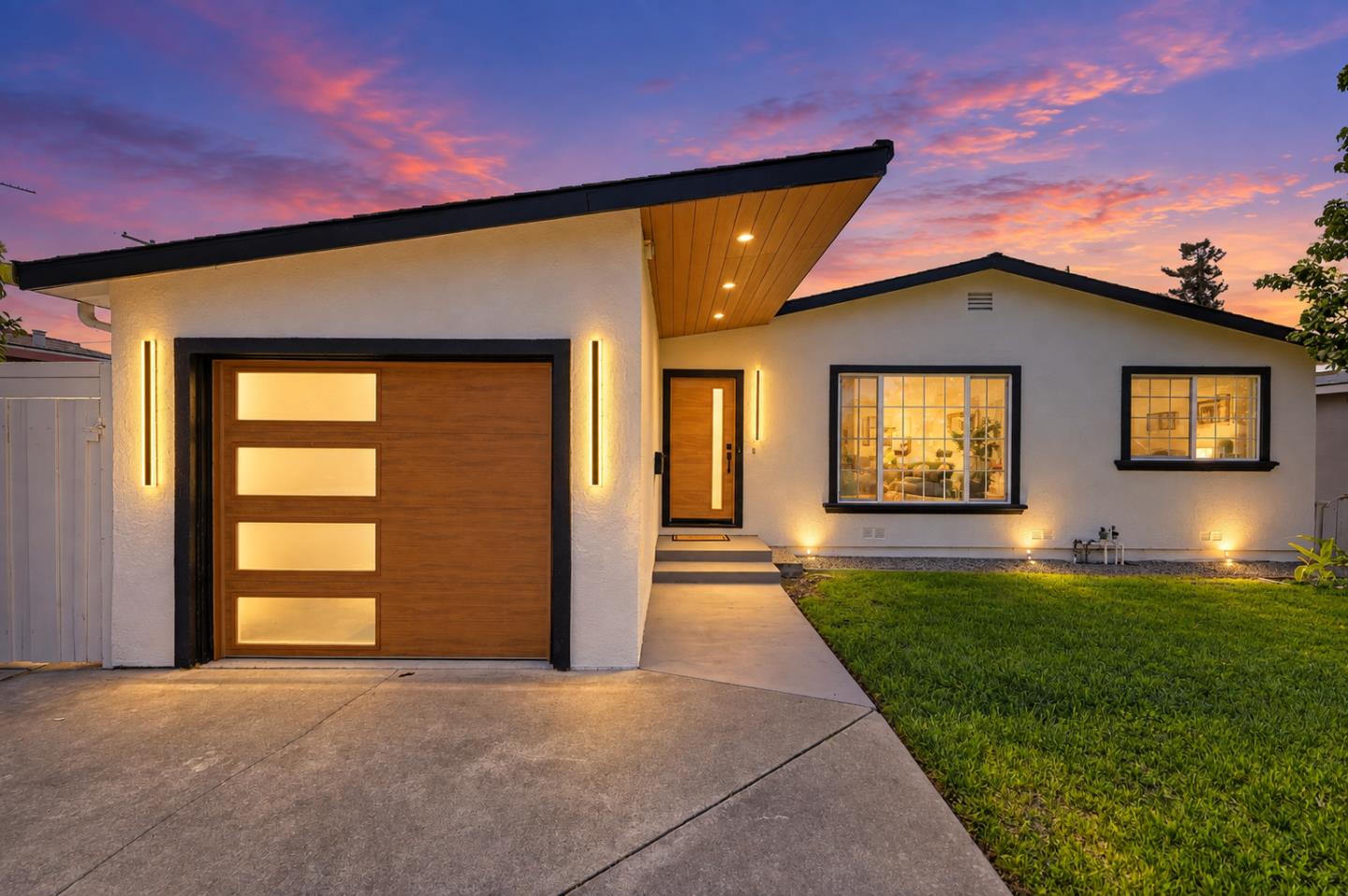 Front Image Thumbnail for ML82052969
