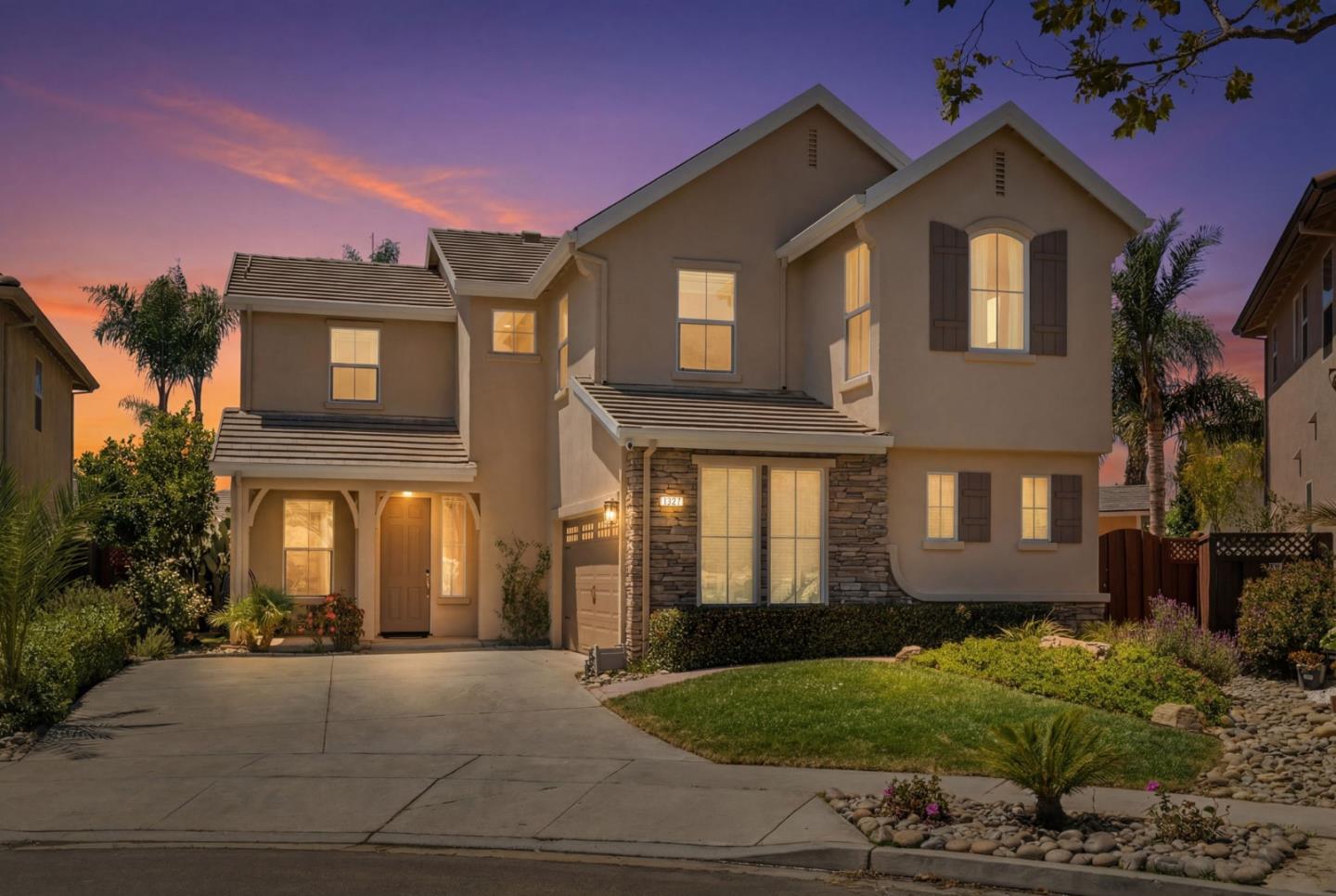Front Image Thumbnail for ML82053253