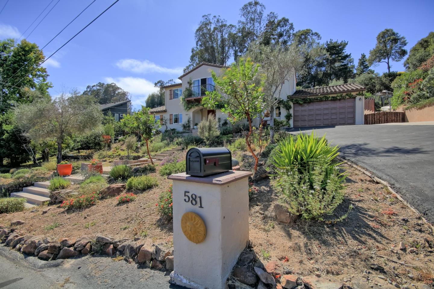 Front Image Thumbnail for ML82053551