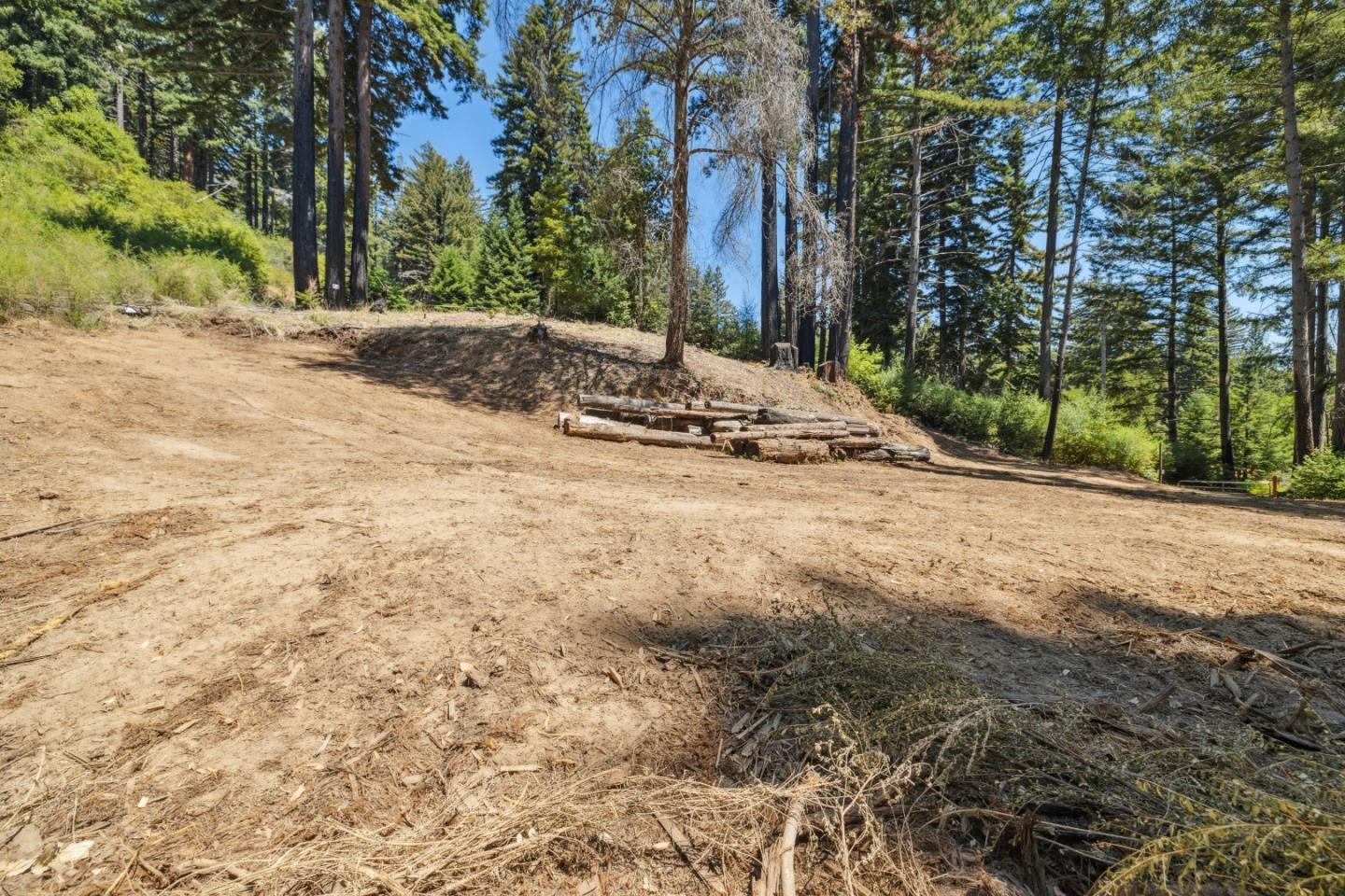 Front Image Thumbnail for ML82054840