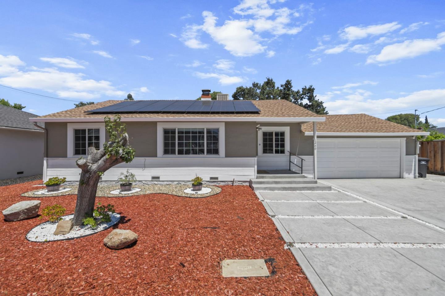 Front Image Thumbnail for ML82055757