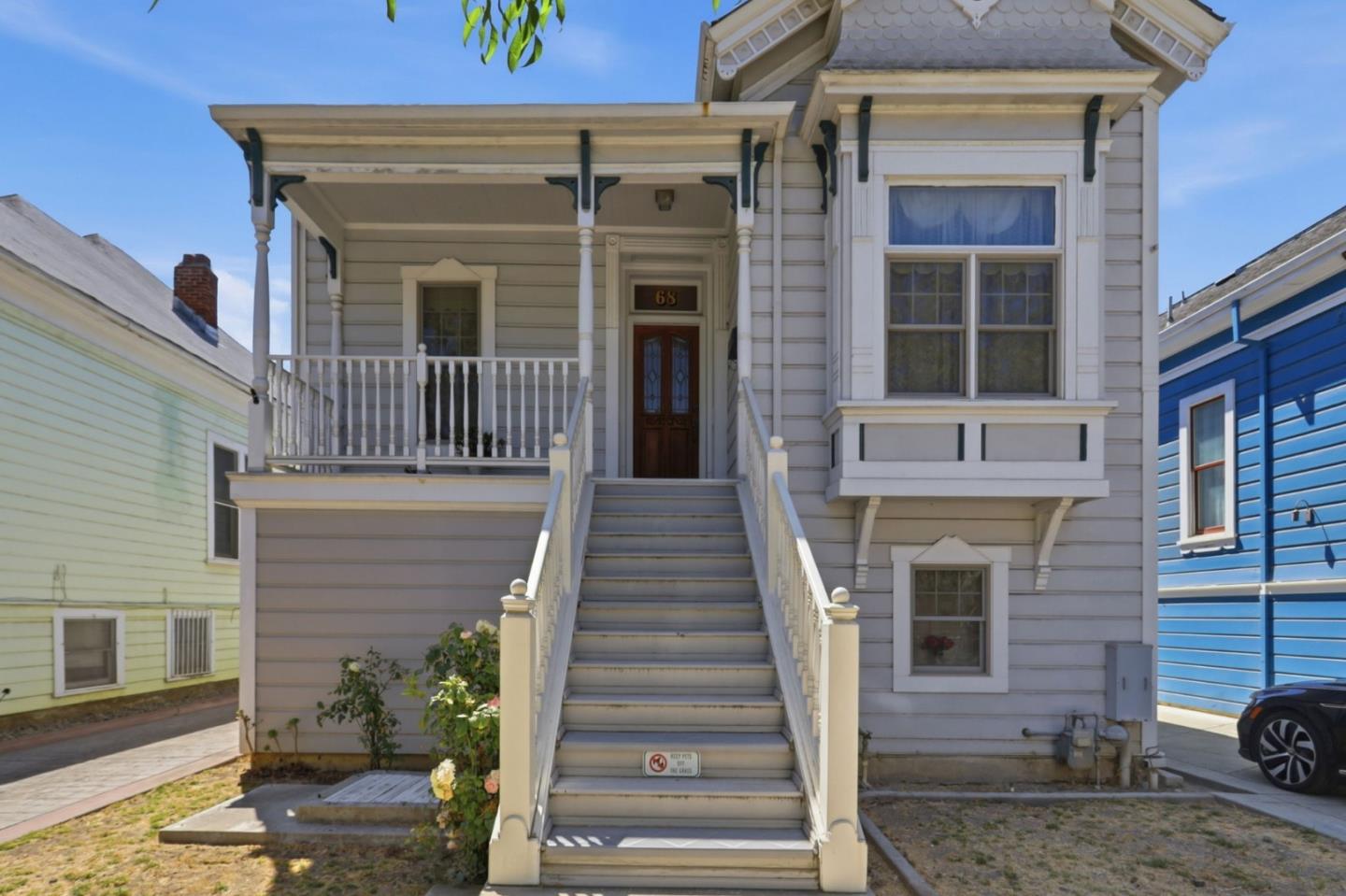 Front Image Thumbnail for ML82056223