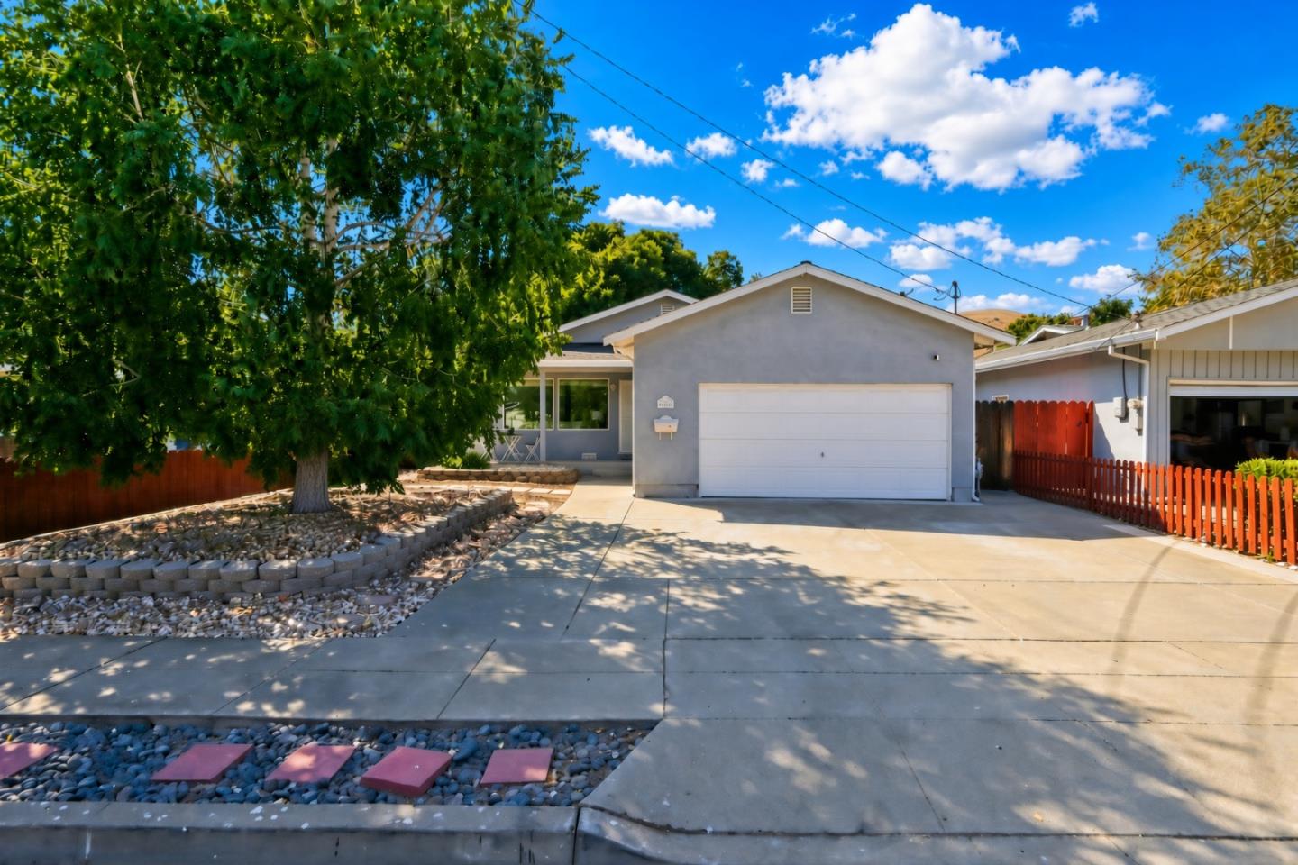 Front Image Thumbnail for ML82056635