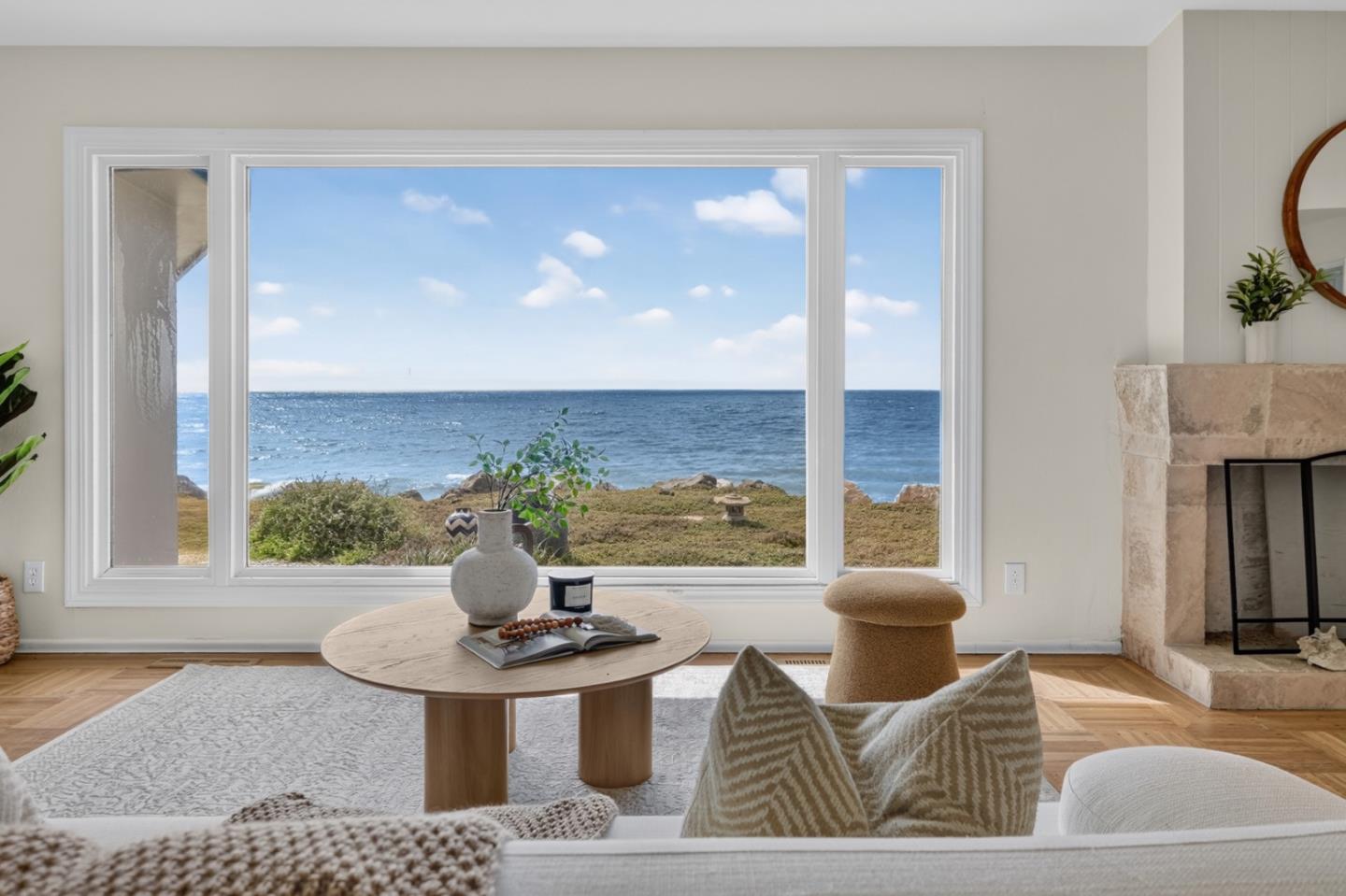 Front Image Thumbnail for ML82057047