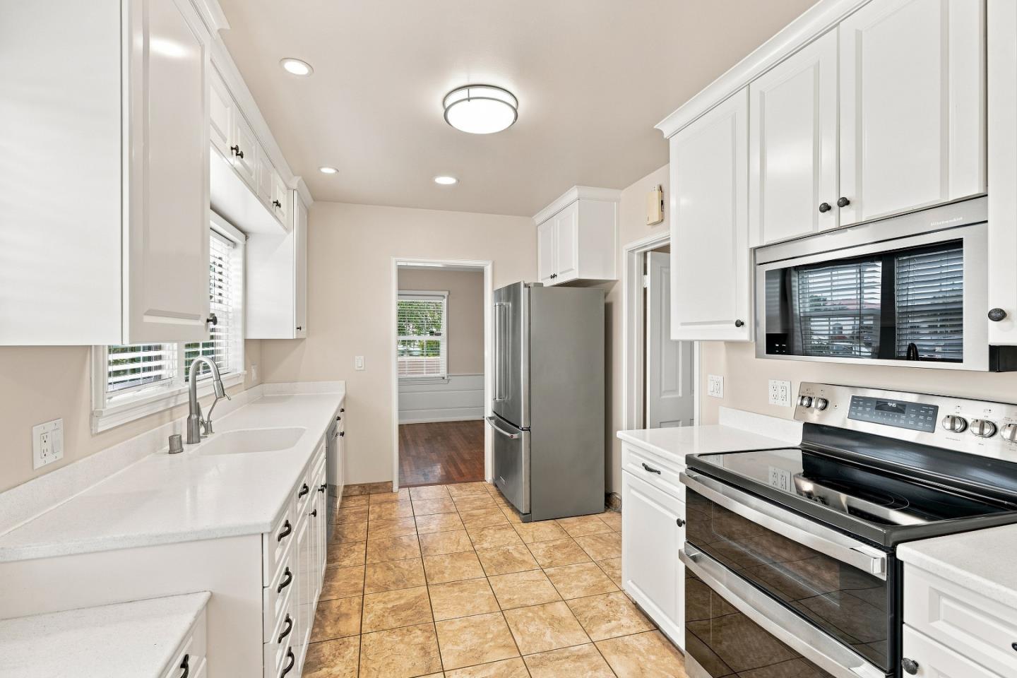 Front Image Thumbnail for ML82058255