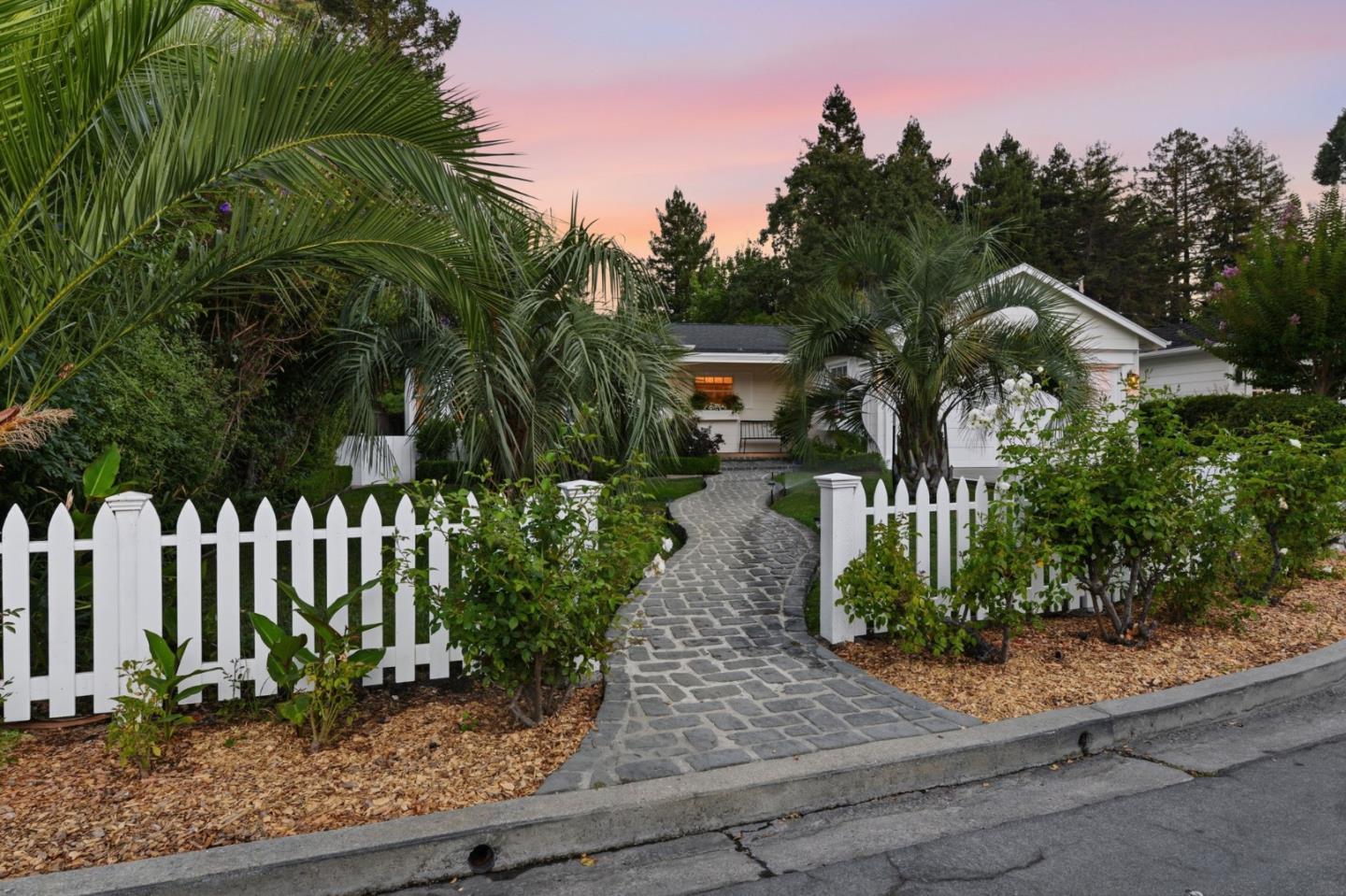 Front Image Thumbnail for ML82058421