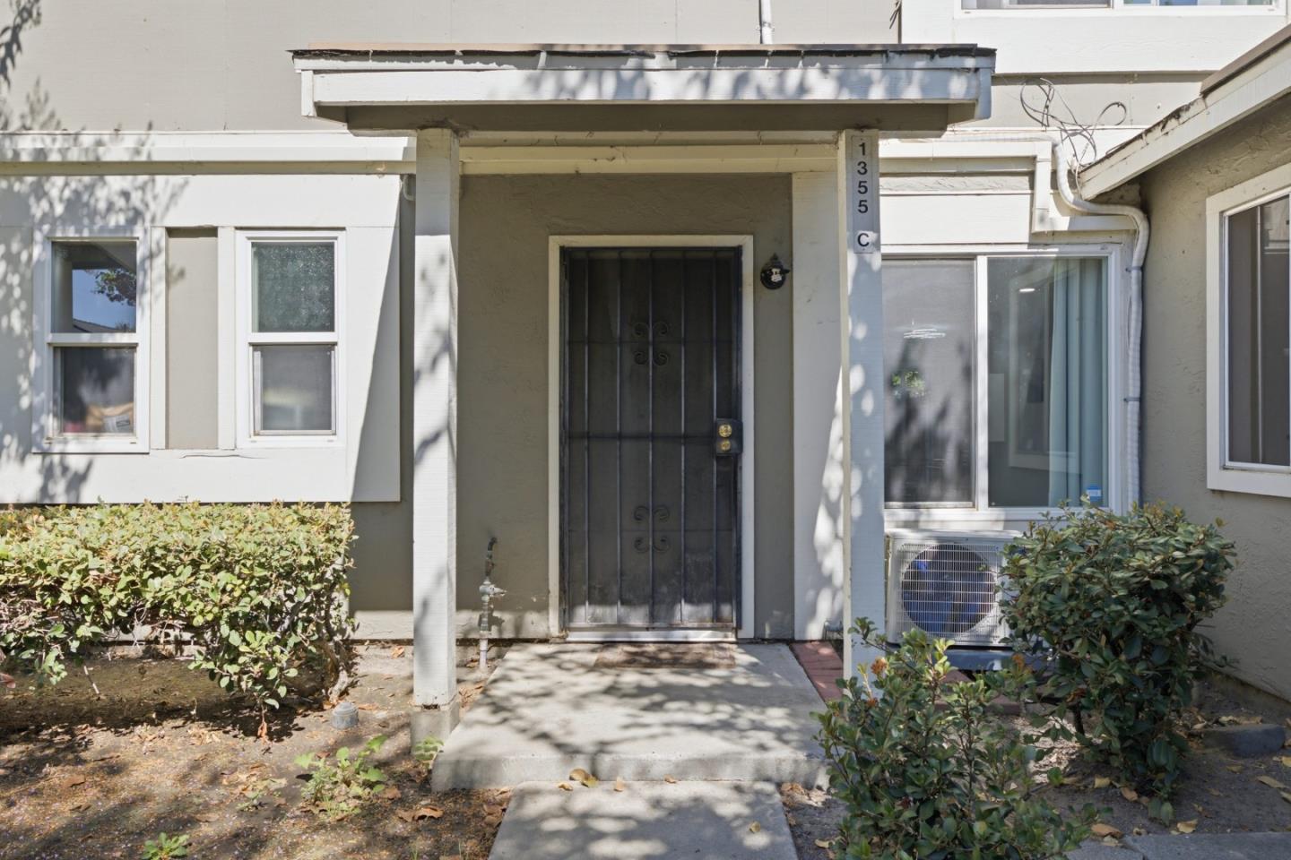 Front Image Thumbnail for ML82058430
