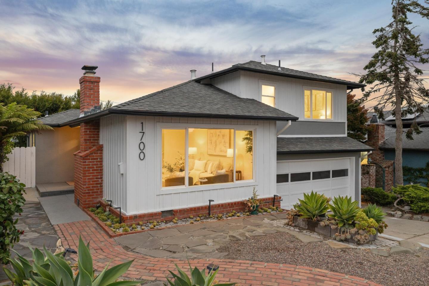 Front Image Thumbnail for ML82058593