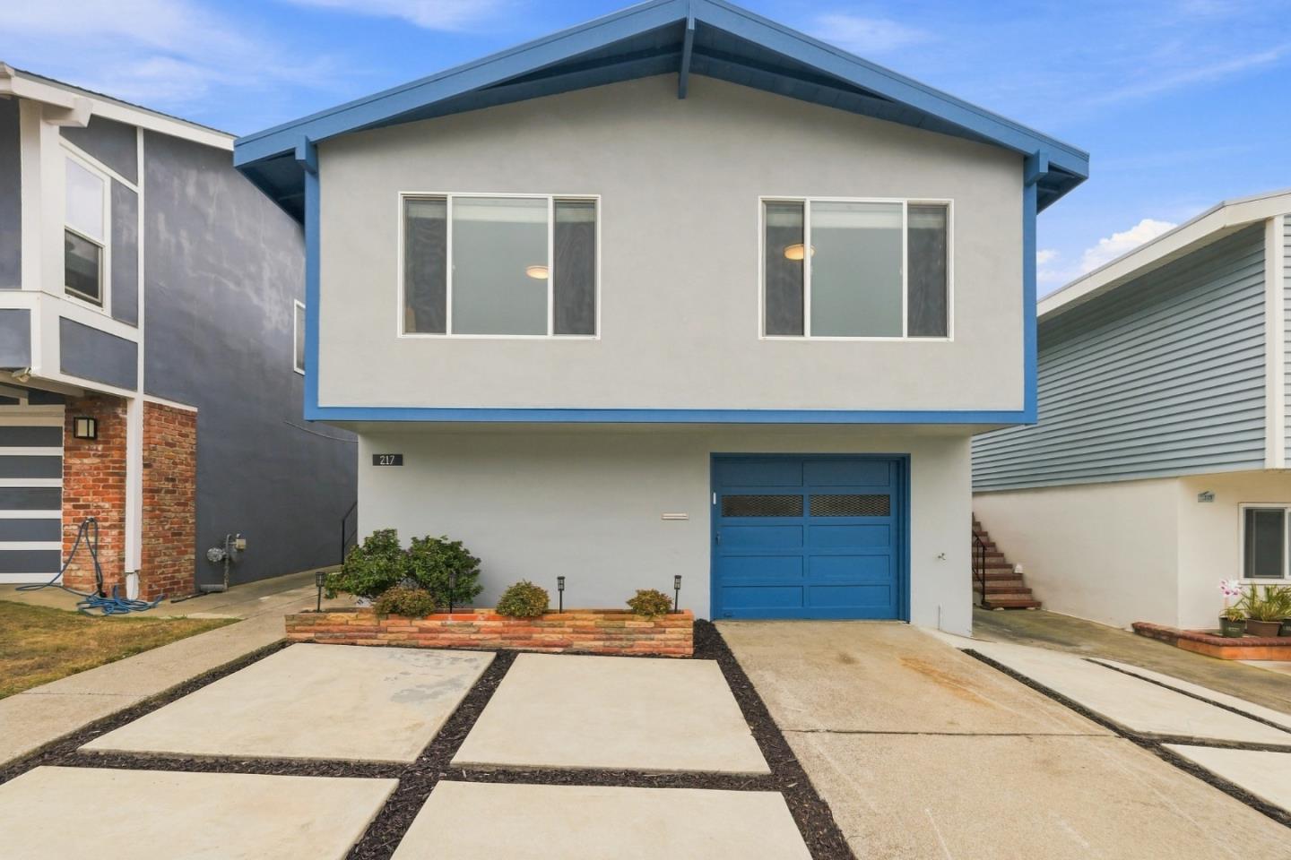 Front Image Thumbnail for ML82058777