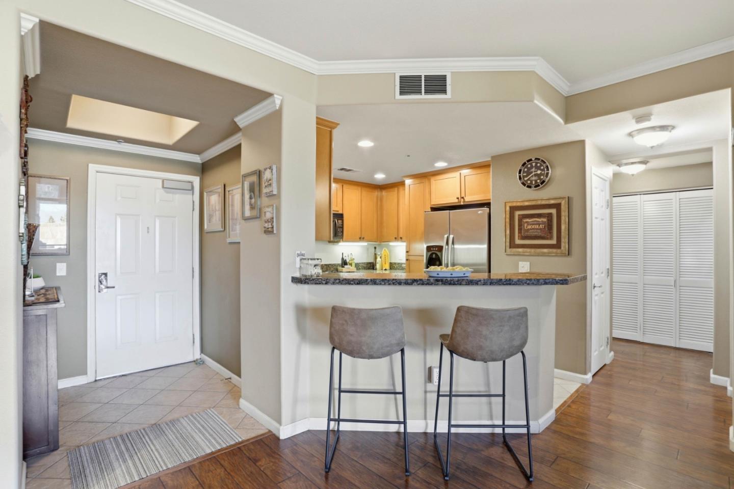 Front Image Thumbnail for ML82059289