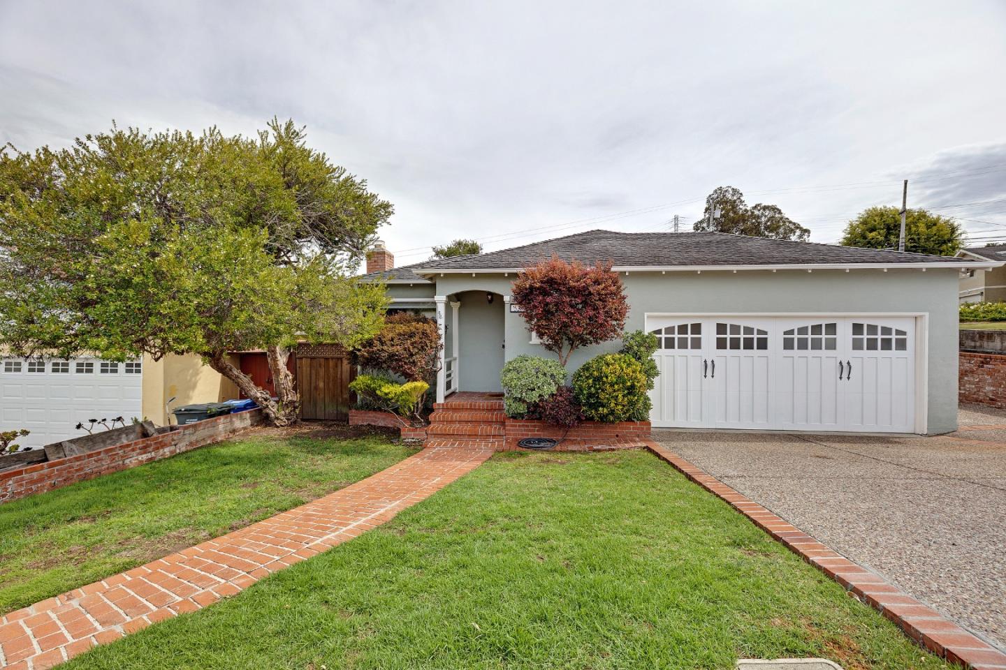 Front Image Thumbnail for ML82059354