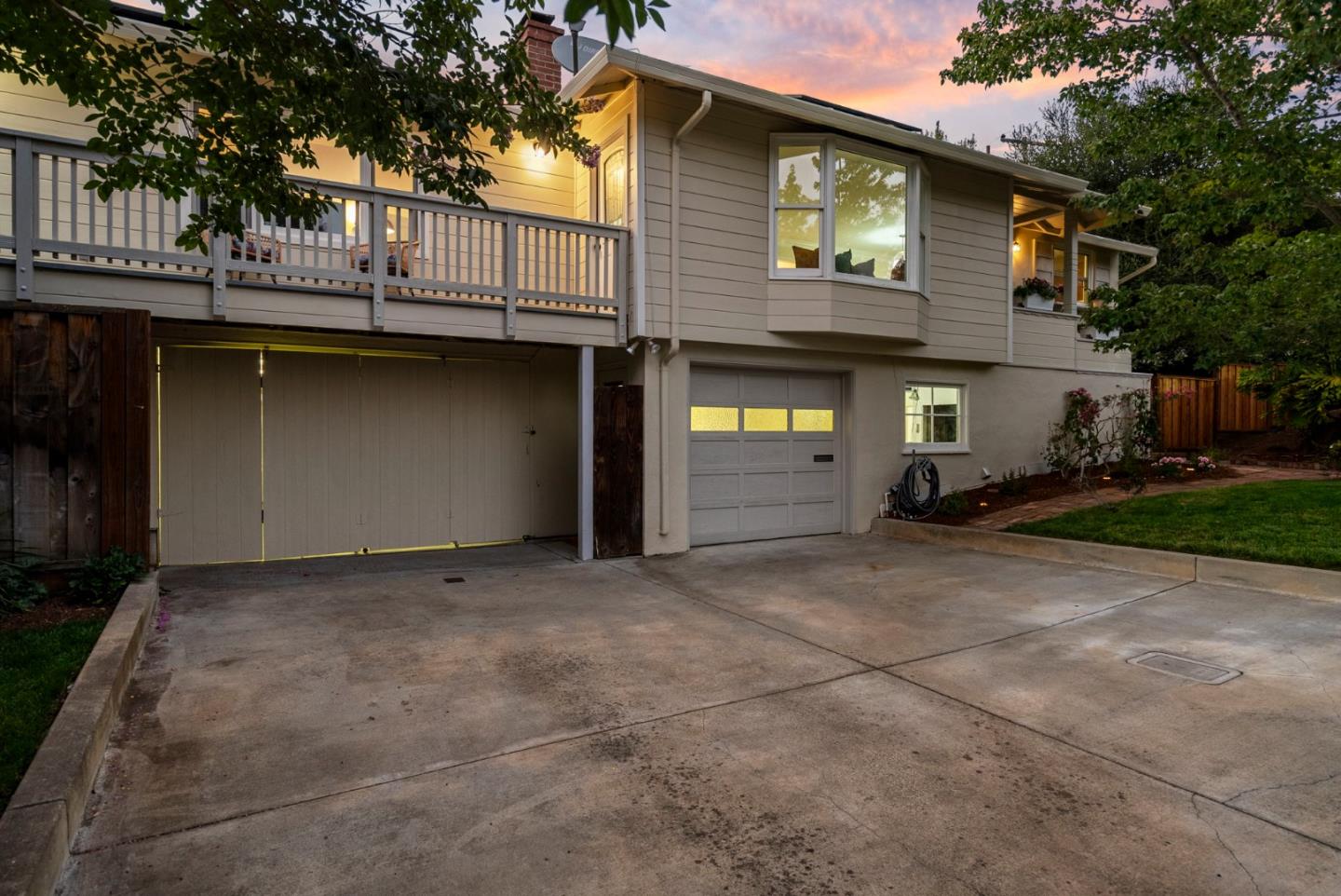 Front Image Thumbnail for ML82059547