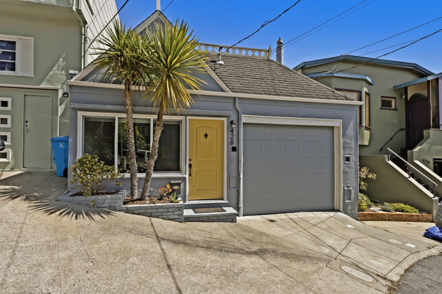 Front Image Thumbnail for ML82060945