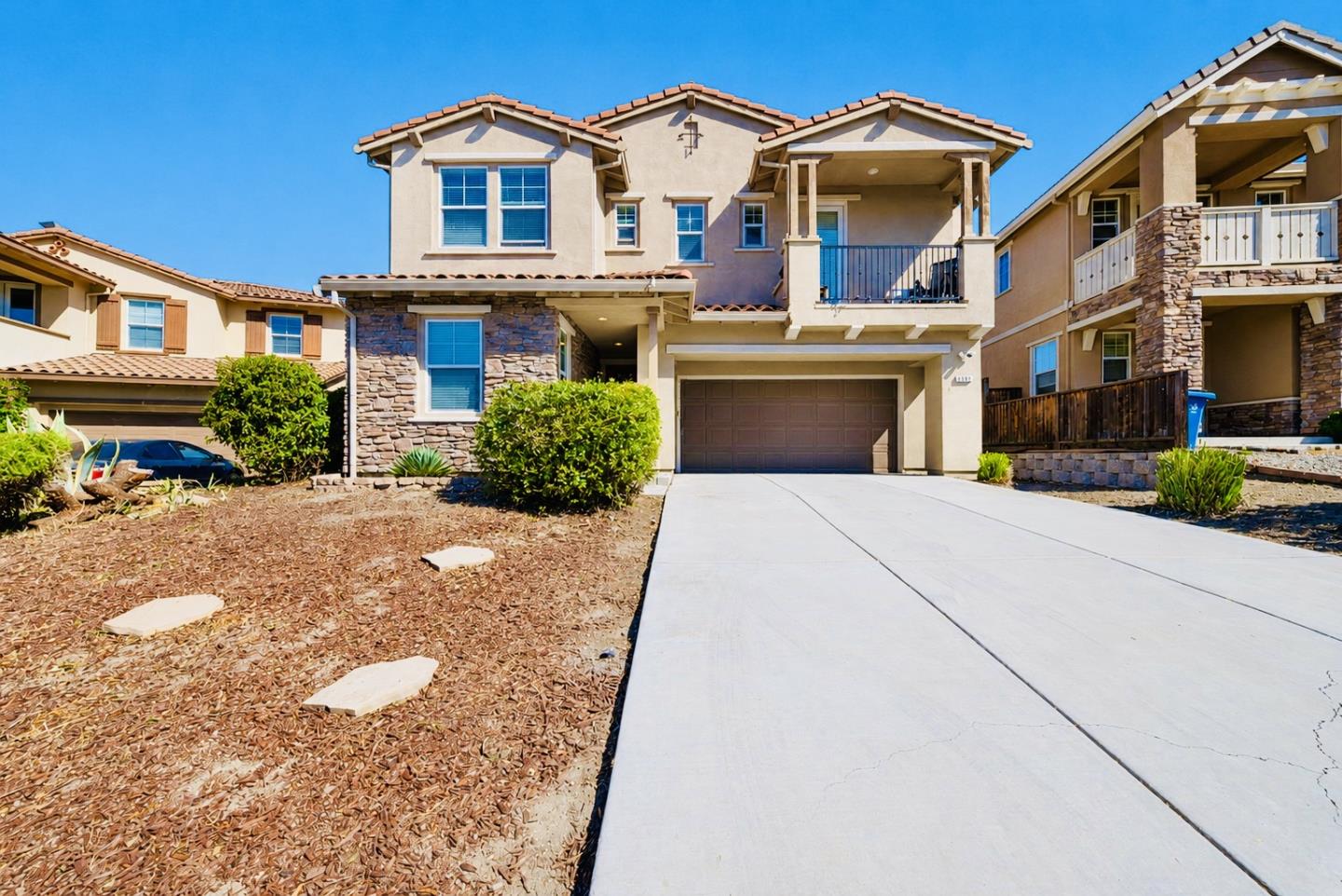 Front Image Thumbnail for ML82061359