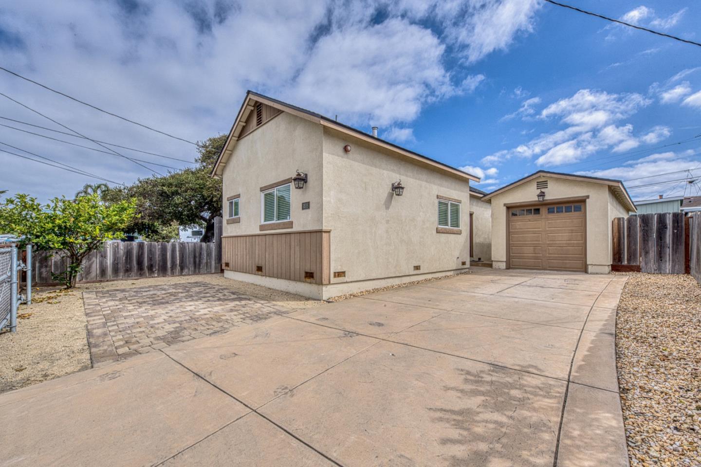 Front Image Thumbnail for ML82062342