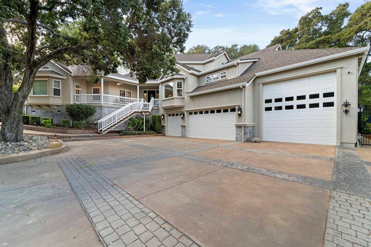 Front Image Thumbnail for ML82064441